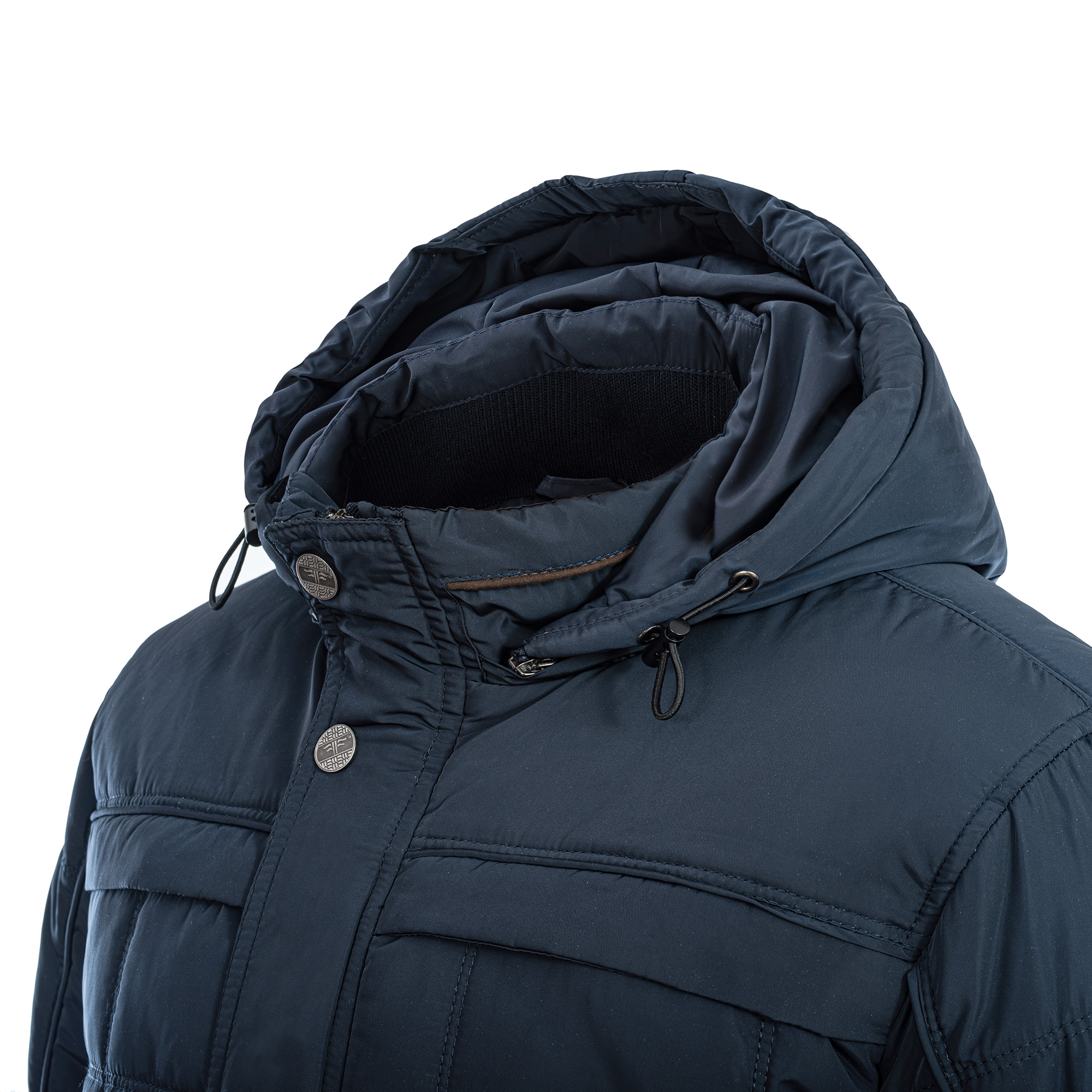 Trzy stylizacje okryć wierzchnich od eleger.pl